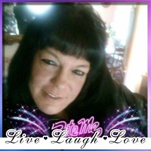 Meet your Posher, Denise